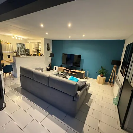 Villa Maison Type Avec Piscine à 400 M Du Circuit Des 24h *