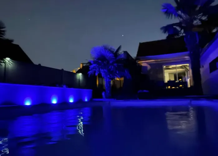 Villa Maison Type Avec Piscine à 400 M Du Circuit Des 24h