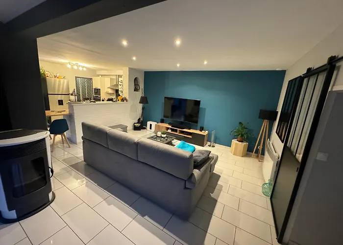 Villa Maison Type Avec Piscine à 400 M Du Circuit Des 24h *